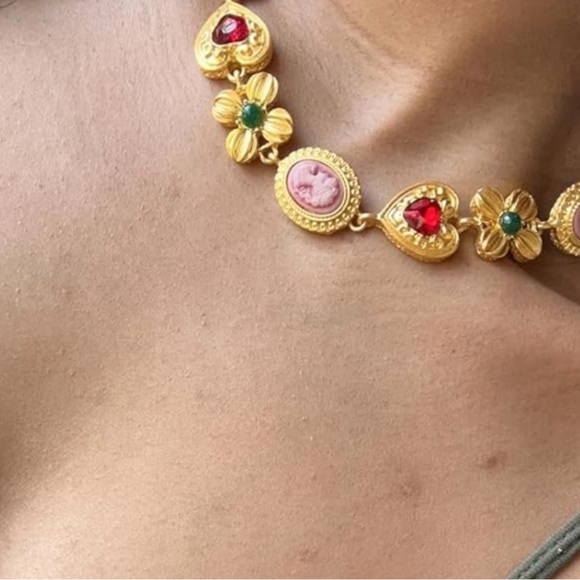 Y2K baroque style gold cameo choker type necklace set - Picture 3 of 4